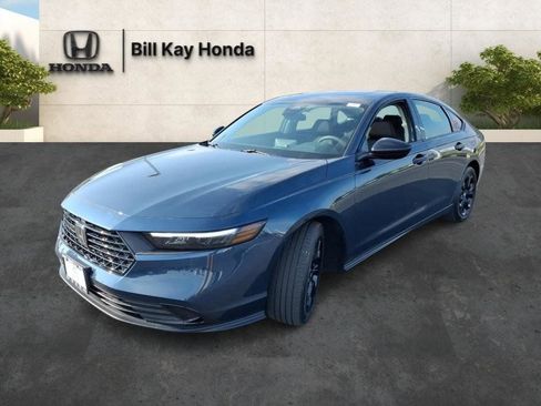 Certified 2025 Honda Accord SE image 7