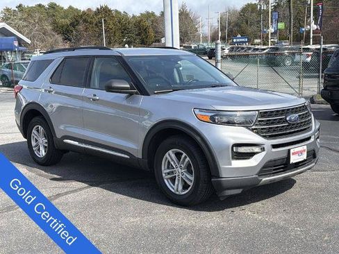 Certified 2022 Ford Explorer XLT w/ Equipment Group 202A AWD/4WD image 1