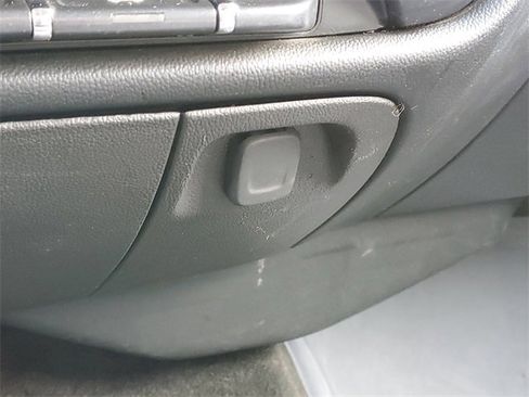 Used 2018 Chevrolet Silverado 1500 Custom w/ Custom Value Package image 24