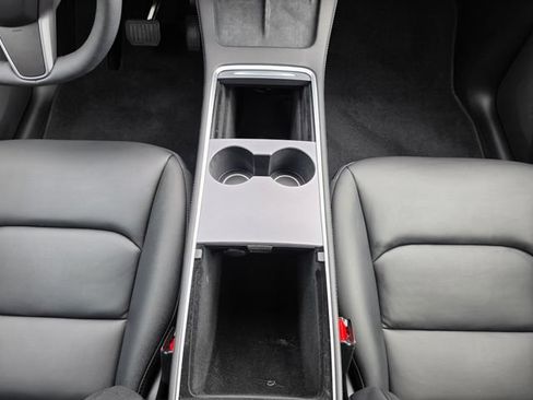 Used 2025 Tesla Model Y Long Range AWD/4WD image 38