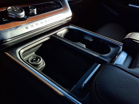 New 2025 Ford Expedition King Ranch image 23