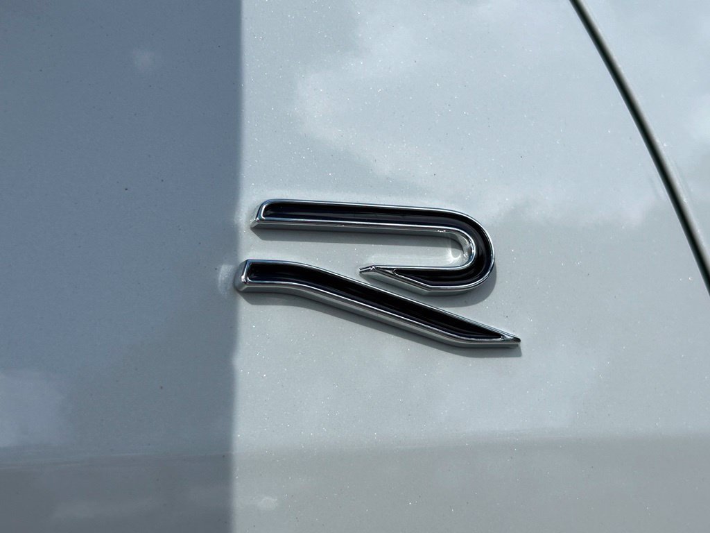 New 2026 Volkswagen Tiguan SE R-Line FWD image 37