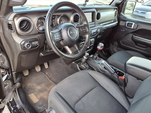 Used 2021 Jeep Wrangler Sport S image 17