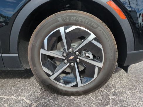 New 2026 Chevrolet Equinox EV LT image 10