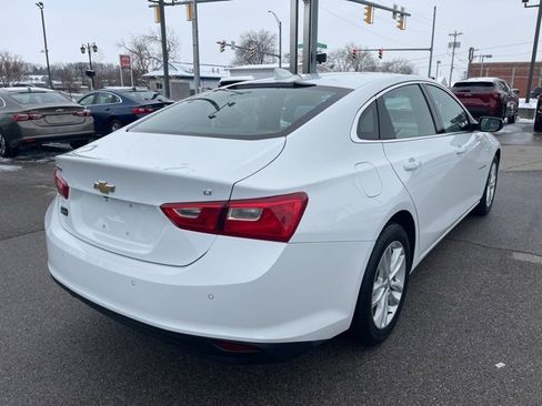 Used 2017 Chevrolet Malibu LT w/ Driver Confidence Package image 3