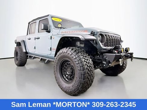 Used 2024 Jeep Gladiator Mojave w/ Convenience Group image 1