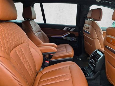 Used 2024 BMW X7 M60i w/ Executive Package AWD/4WD image 18