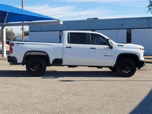 Used 2025 Chevrolet Silverado 2500 Custom w/ Custom Value Package image 6