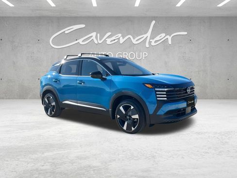 New 2026 Nissan Kicks SR image 2