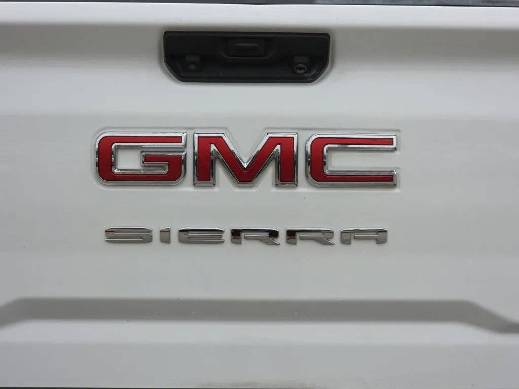 Used 2022 GMC Sierra 2500 Pro w/ Convenience Package AWD/4WD image 11