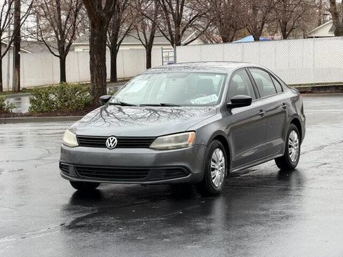 Used 2013 Volkswagen Jetta S image 9