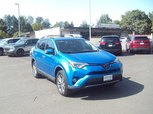 Used 2016 Toyota RAV4 Limited w/ Advanced Technology Package AWD/4WD image 7