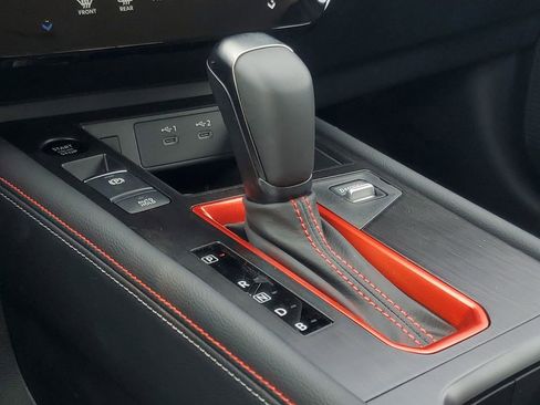 New 2025 Nissan Kicks SR image 23