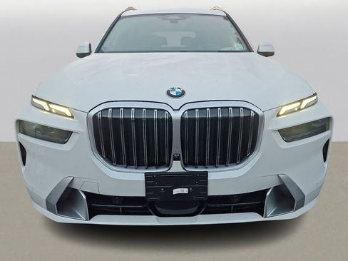 Certified 2023 BMW X7 xDrive40i w/ Premium Package image 2