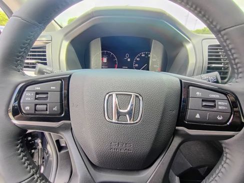 Used 2026 Honda Odyssey EX-L image 11
