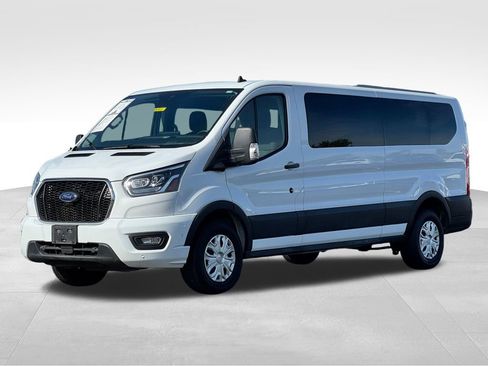 Used 2023 Ford Transit 350 XLT RWD image 3