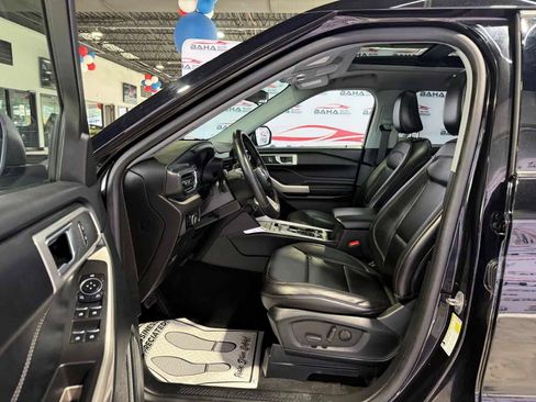 Used 2023 Ford Explorer XLT w/ Equipment Group 202A AWD/4WD image 35