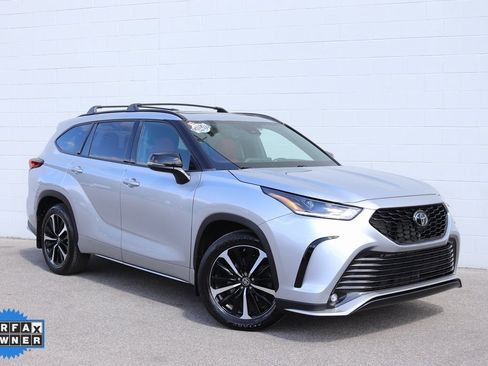 Used 2022 Toyota Highlander XSE image 1