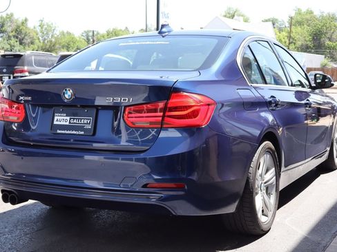 Used 2017 BMW 330i xDrive Sedan AWD/4WD image 5