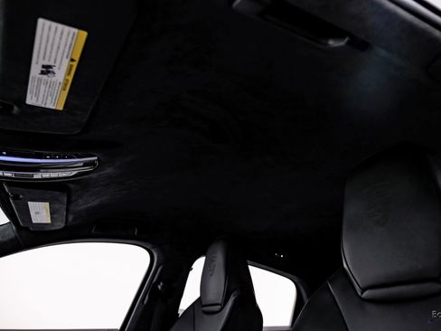 Used 2022 Porsche Cayenne Turbo image 36