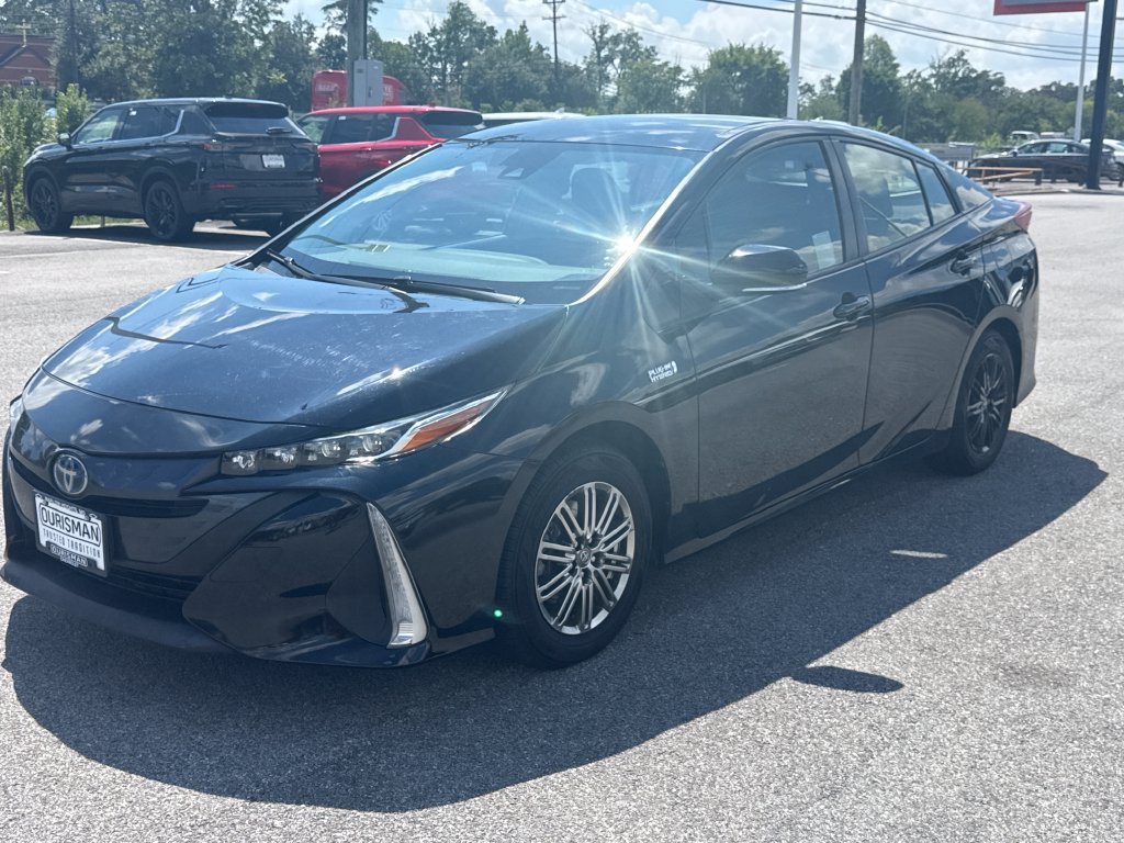 Used 2022 Toyota Prius Prime LE FWD image 3
