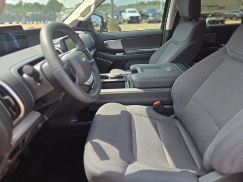 New 2026 Ford Expedition Active RWD image 20