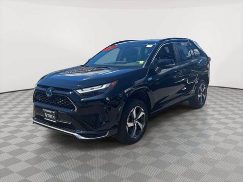 Used 2024 Toyota RAV4 SE w/ Weather & Moonroof Package AWD/4WD image 3