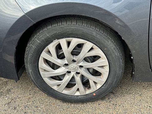Certified 2018 Toyota Corolla L image 22