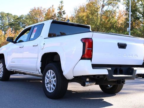 New 2025 Toyota Tacoma SR5 image 4