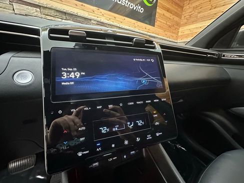 Certified 2024 Hyundai Santa Cruz Limited image 18