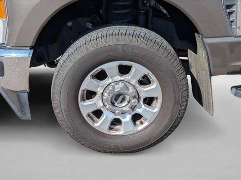 Used 2023 Ford F250 XLT w/ 360-Degree Camera Package AWD/4WD image 15