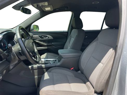 Used 2023 Chevrolet Traverse LT w/ Midnight/Sport Edition AWD/4WD image 17