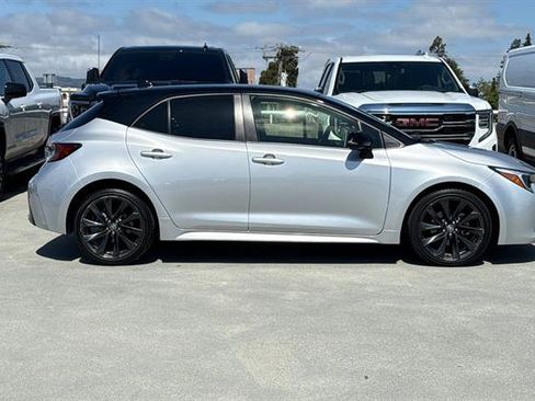 Used 2024 Toyota Corolla XSE FWD image 2