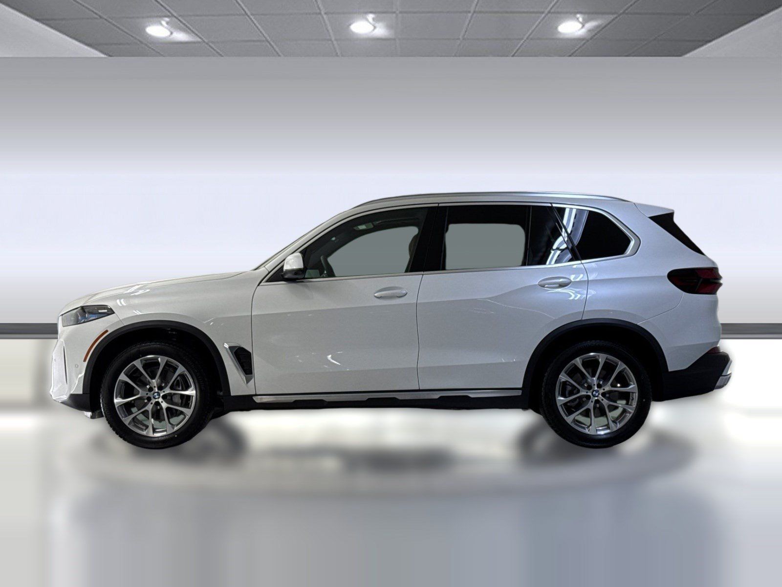 Used 2026 BMW X5 xDrive40i w/ Premium Package AWD/4WD image 2