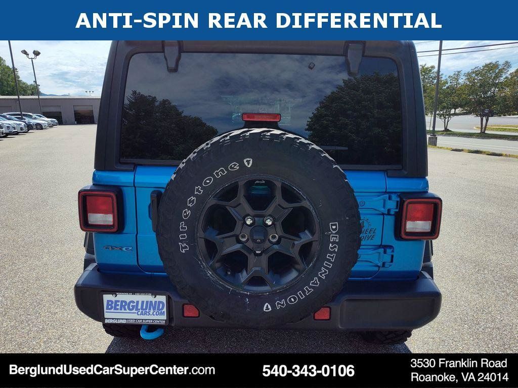 Used 2023 Jeep Wrangler Unlimited w/ Cold Weather Group AWD/4WD image 5