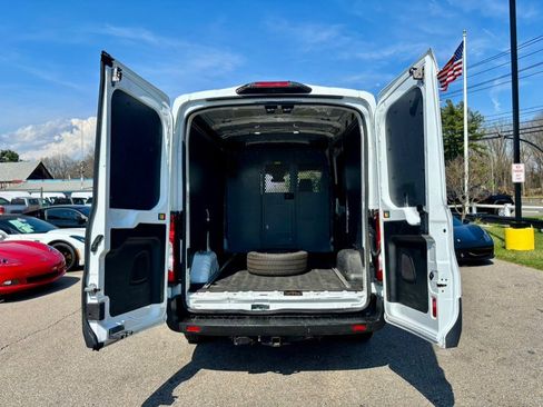 Used 2018 Ford Transit 250 130 Medium Roof image 27