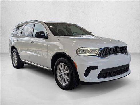 Used 2023 Dodge Durango SXT RWD image 3