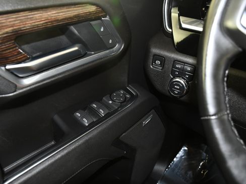 Used 2025 GMC Sierra 1500 Elevation w/ Elevation Premium Package AWD/4WD image 36