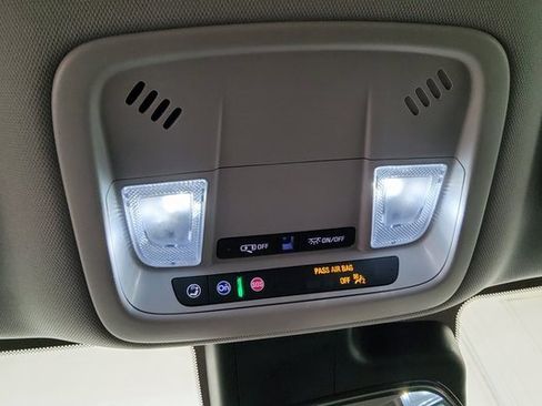 Used 2024 Chevrolet Malibu LT image 37