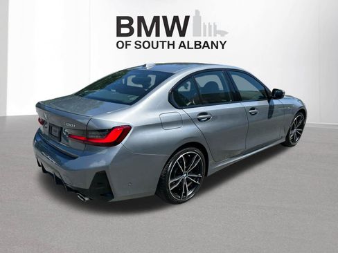 Used 2023 BMW 330i xDrive Sedan w/ M Sport Package AWD/4WD image 9