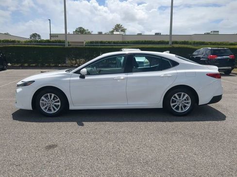 Certified 2025 Toyota Camry LE image 7