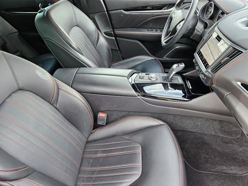 Used 2022 Maserati Levante GT image 15