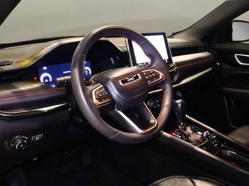 Used 2023 Jeep Compass Trailhawk w/ Trailhawk Elite Group image 10