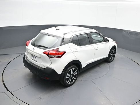 Used 2018 Nissan Kicks SV image 36