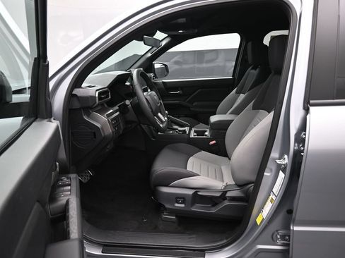 Certified 2025 Toyota Tacoma TRD Sport AWD/4WD image 9