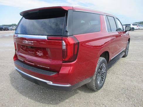 New 2026 GMC Yukon XL Elevation w/ Elevation Premium Package AWD/4WD image 4