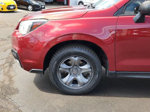 Used 2017 Subaru Forester 2.5i AWD/4WD image 11