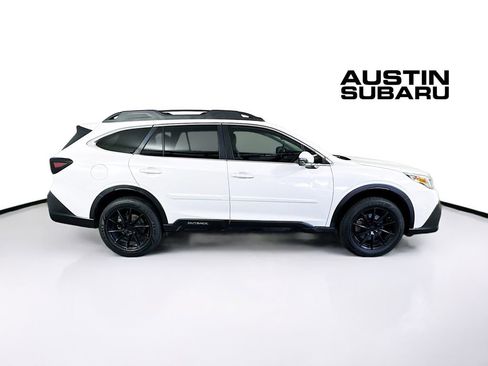 Used 2021 Subaru Outback Limited image 8
