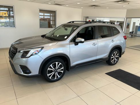 Used 2023 Subaru Forester Limited w/ Popular Package #2 AWD/4WD image 10