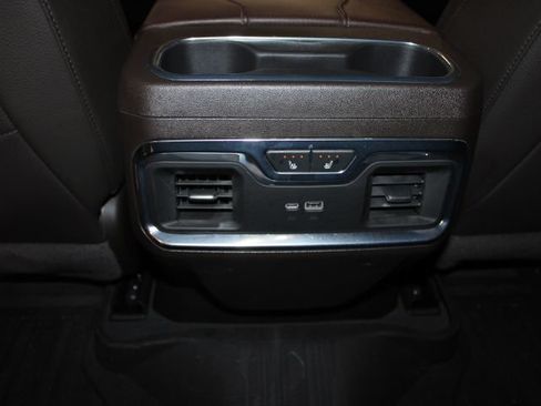 Used 2025 GMC Sierra 1500 Denali AWD/4WD image 24
